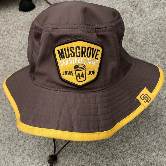 SAN DIEGO PADRES JOE MUSGROVE BUCKET HAT - GIVEAWAY GAME, One of a kind - Picture 1 of 5